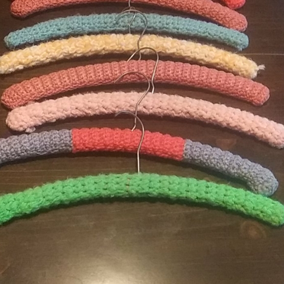 Hand made wooden garment hangers - Picture 4 of 4